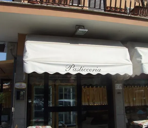 Nocleg ze śniadaniem Residenza I Ciclamini 4*